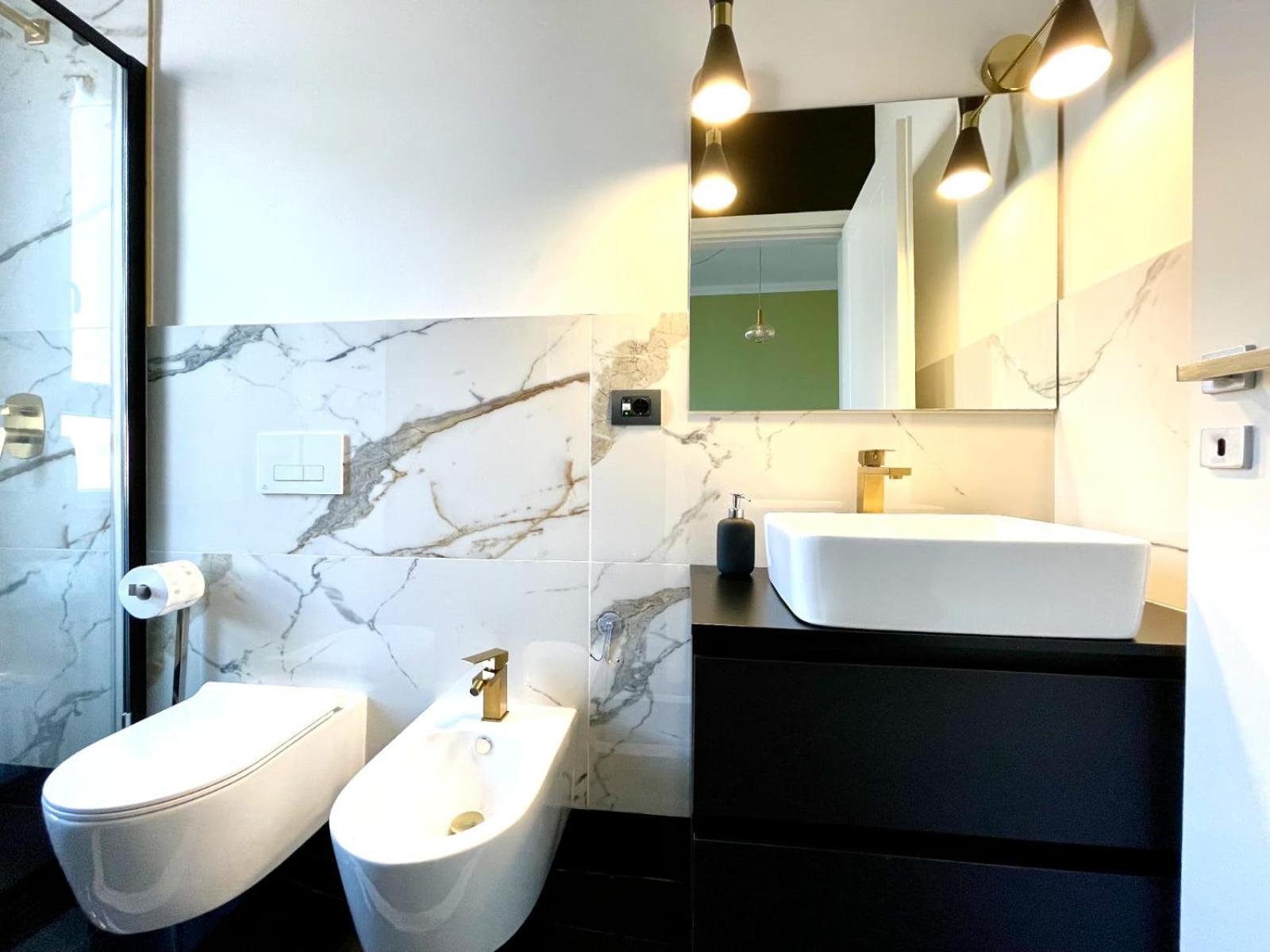 Charming Rooms Loreto 8 Милано Екстериор снимка
